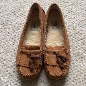NWOT UGG Lizzy Slippers    Chestnut